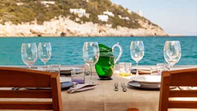 Dining Detail