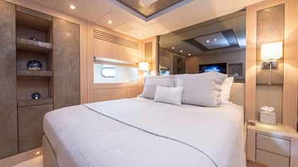 TOTAL 33m motor yacht charter, photo 7