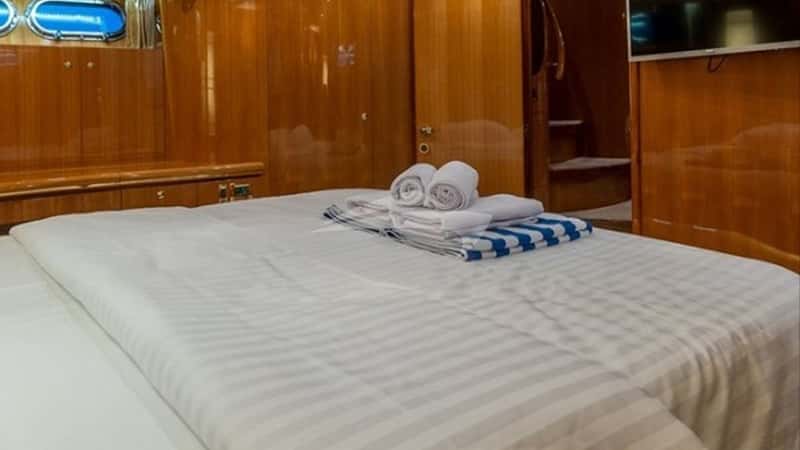 HAPPY 3 22m motor yacht charter, photo 7