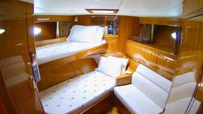 Guest cabin