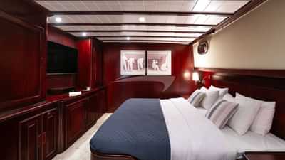 Starboard Double Cabin