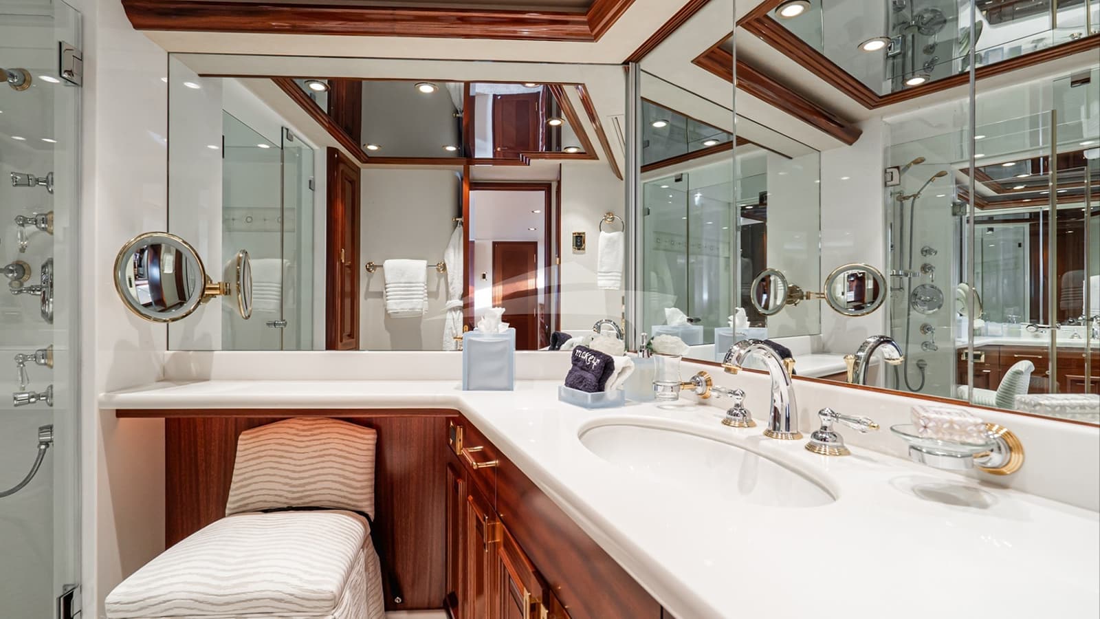 BETH ANN, photo from the yacht portfolio 21