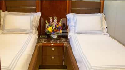Twin Cabin