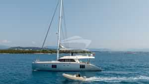 Yacht Charter SEAZEN II With Worth Avenue Yachts