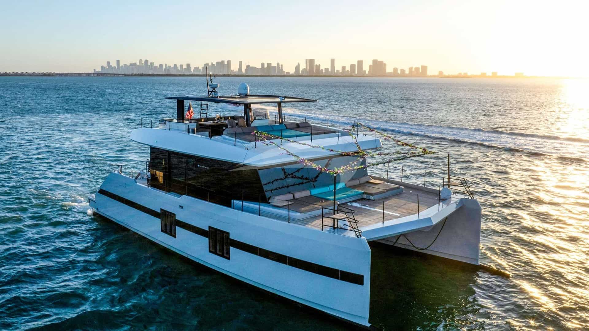 ISLAND MAJESTY yacht charter