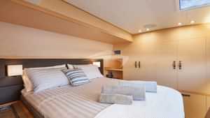 CUTE LITTLE CATYacht Charter