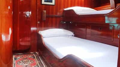 Twin cabin