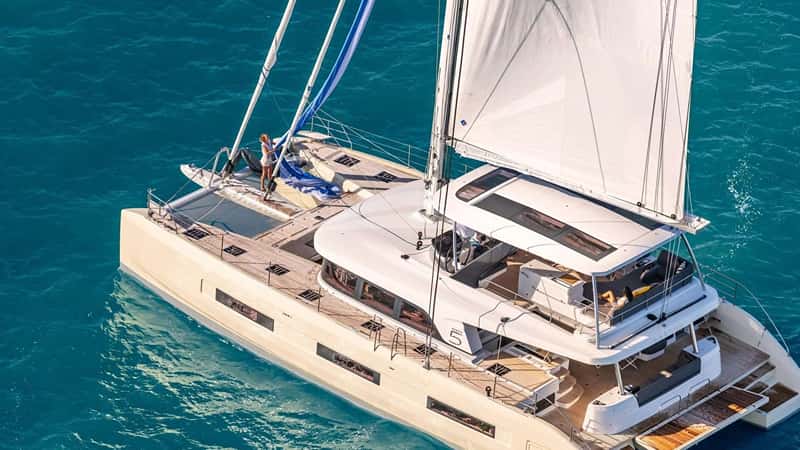 REVERIE 20m sailing yacht charter