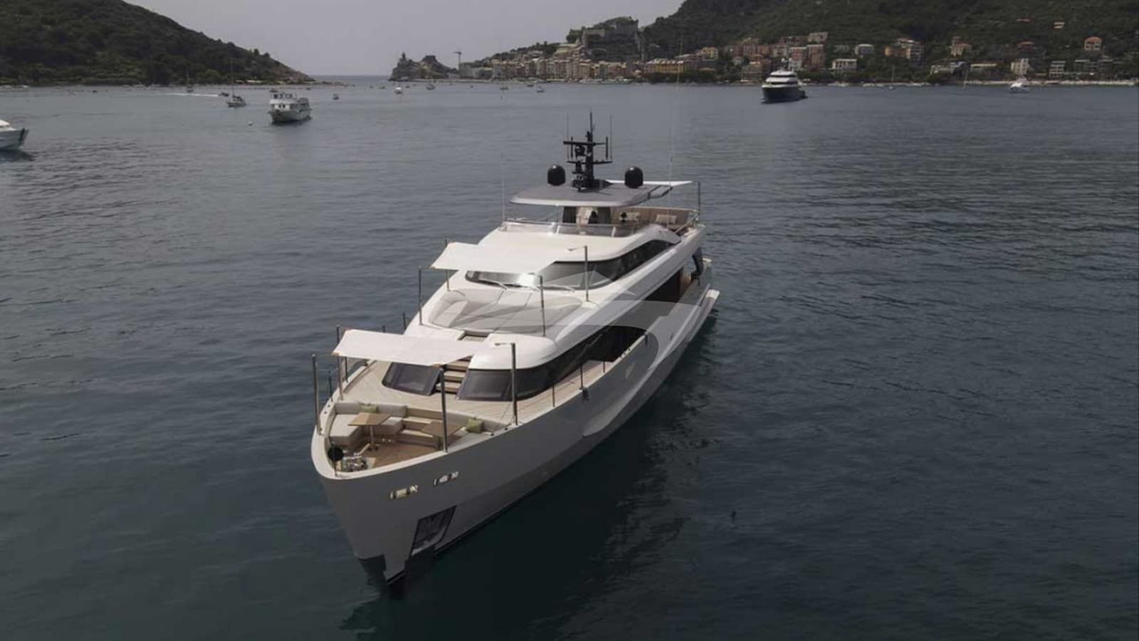 EM3, photo from the yacht portfolio 19