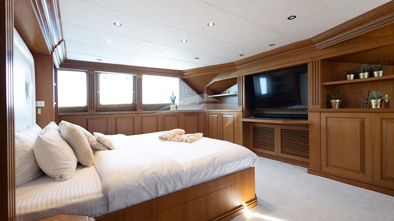 KOKOMO NIGHTS 48m motor yacht charter, photo 10