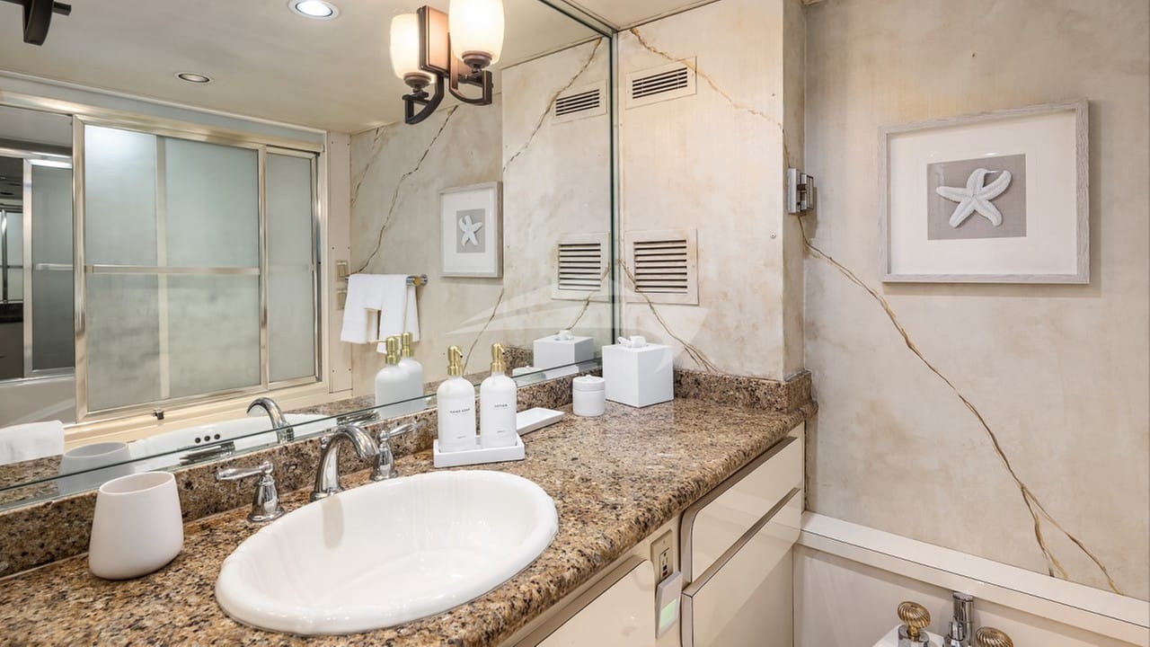 Ensuite Master with Twin Heads