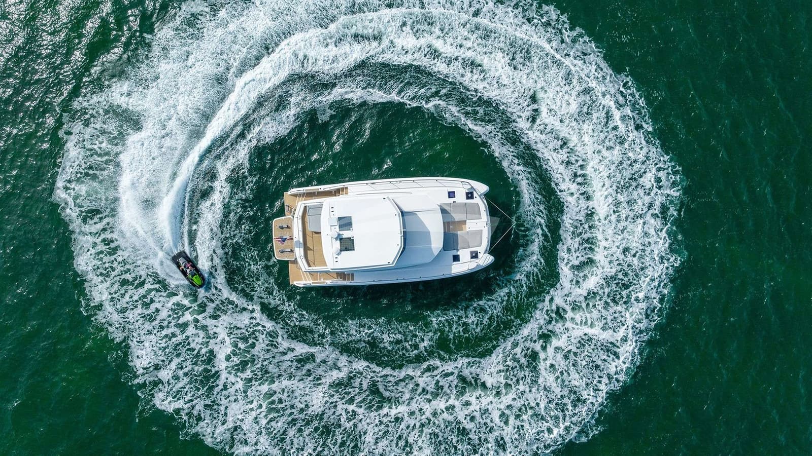 INNER PEACE, Aufnahme aus dem Yachtportfolio 10