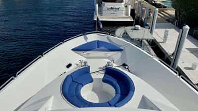 Bow Seating