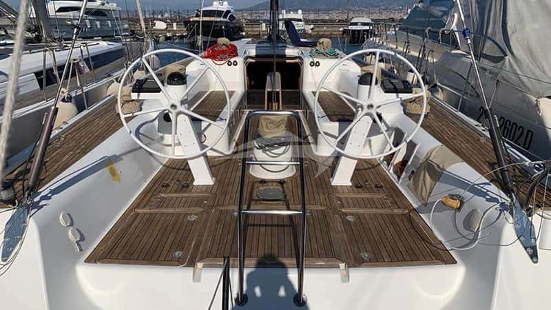 BLUE OYSTER 18m sailing yacht charter, photo 8