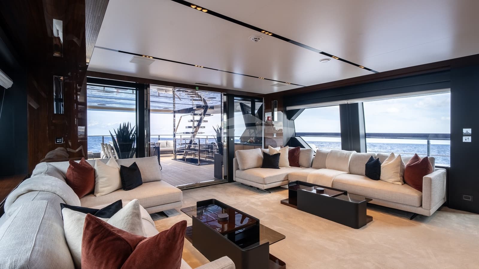TASTY WAVES, photo from the yacht portfolio 9