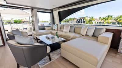 Skylounge Seating (dropdown tv)