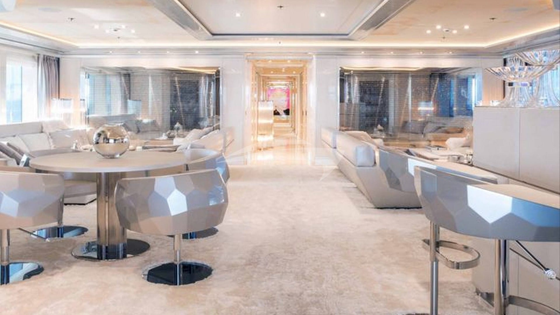 Saloon Dining and Bar