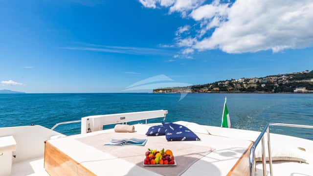 SHANGRA yacht charter photo 5