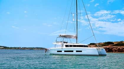 WALK'N ON SUNSHINE 15m sailing yacht charter, photo 10