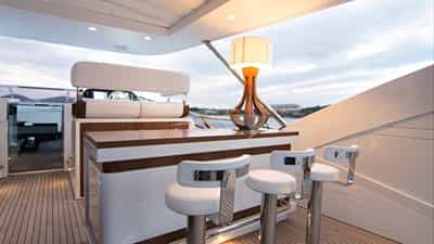 Flybridge Bar