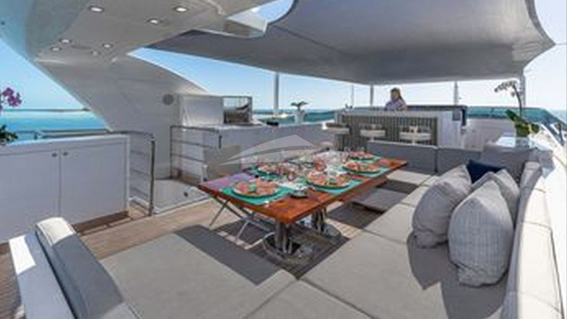 Deck Dining