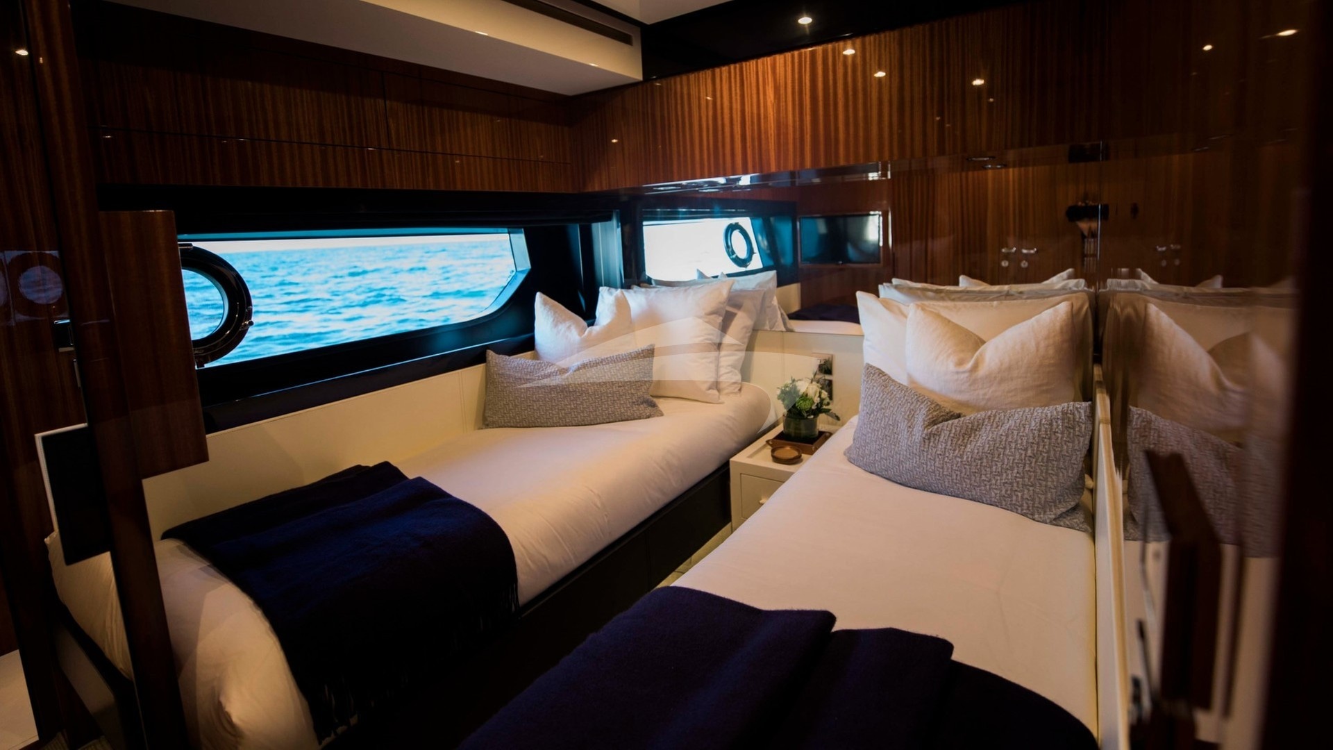 Twin Cabin