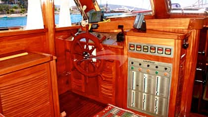 IL FRATELLO 24m sailing yacht charter, photo 13