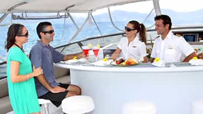 Flybridge Bar