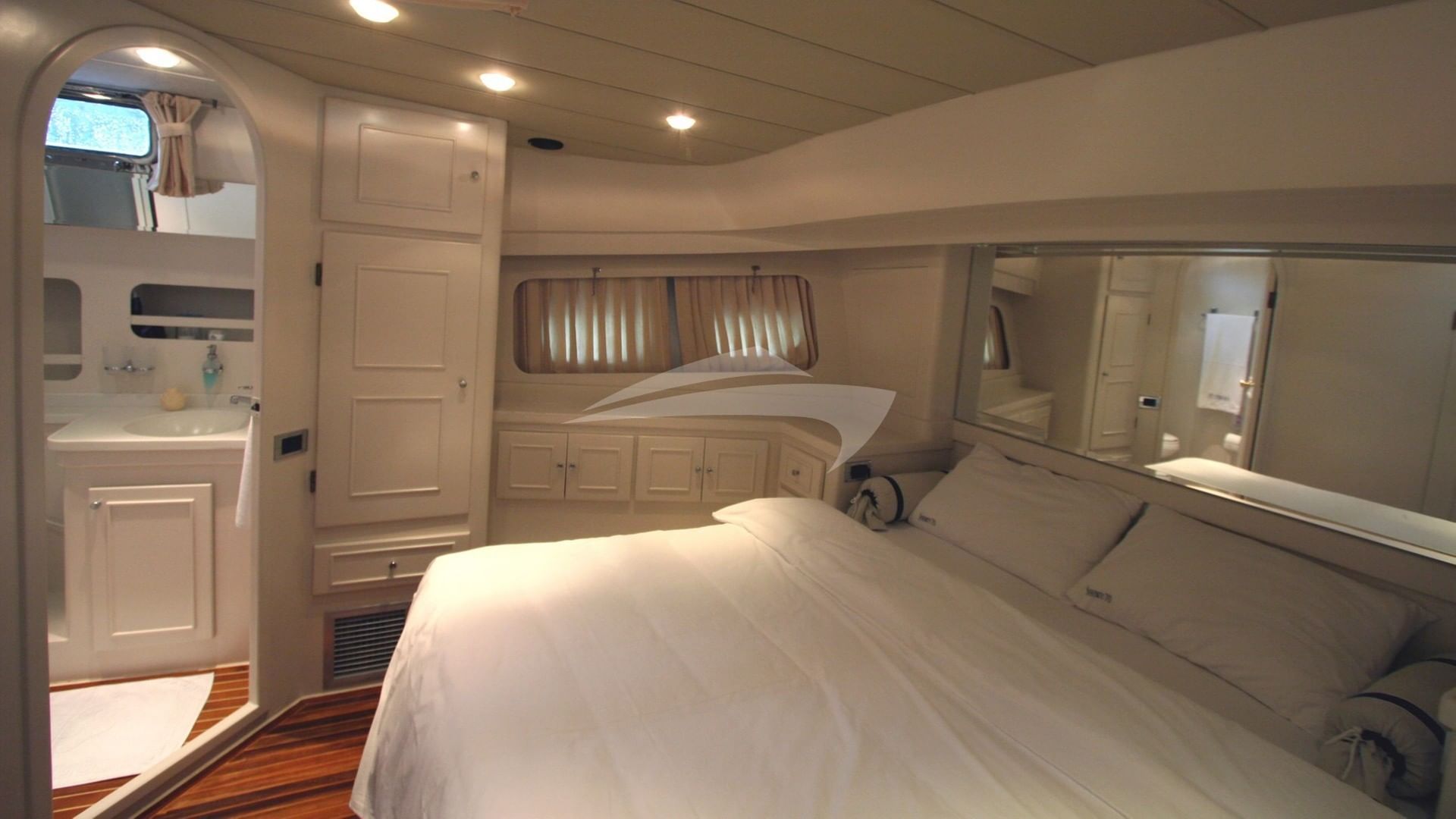 Forward Master Cabin