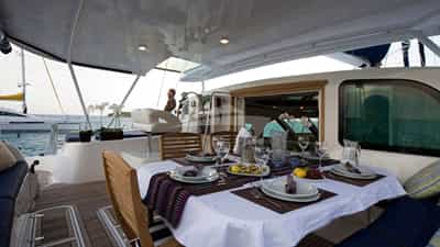 Luncheon in the islands