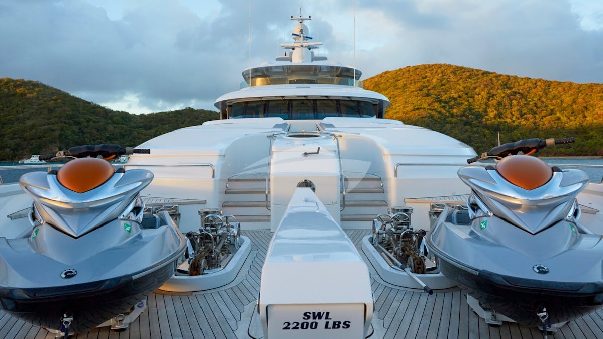 VICTORIA DEL MAR Yacht for Charter