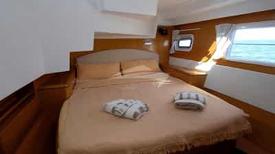 Aft guest suite