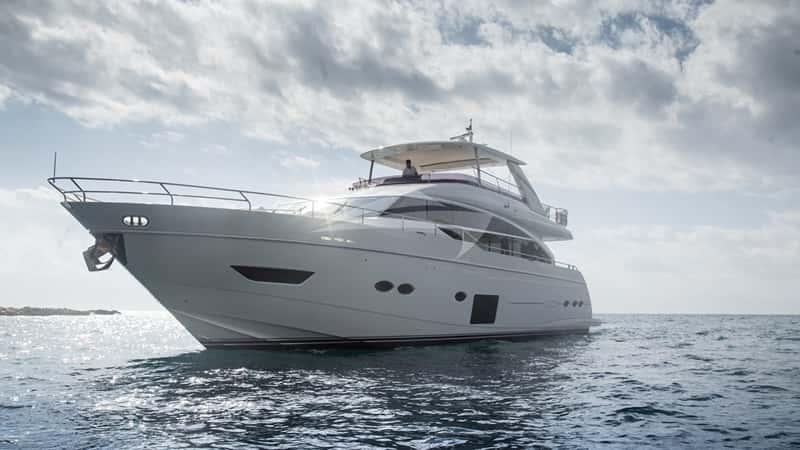 MINX 27m motor yacht charter