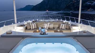Jacuzzi