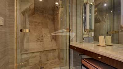 VIP Stateroom En-Suite Head