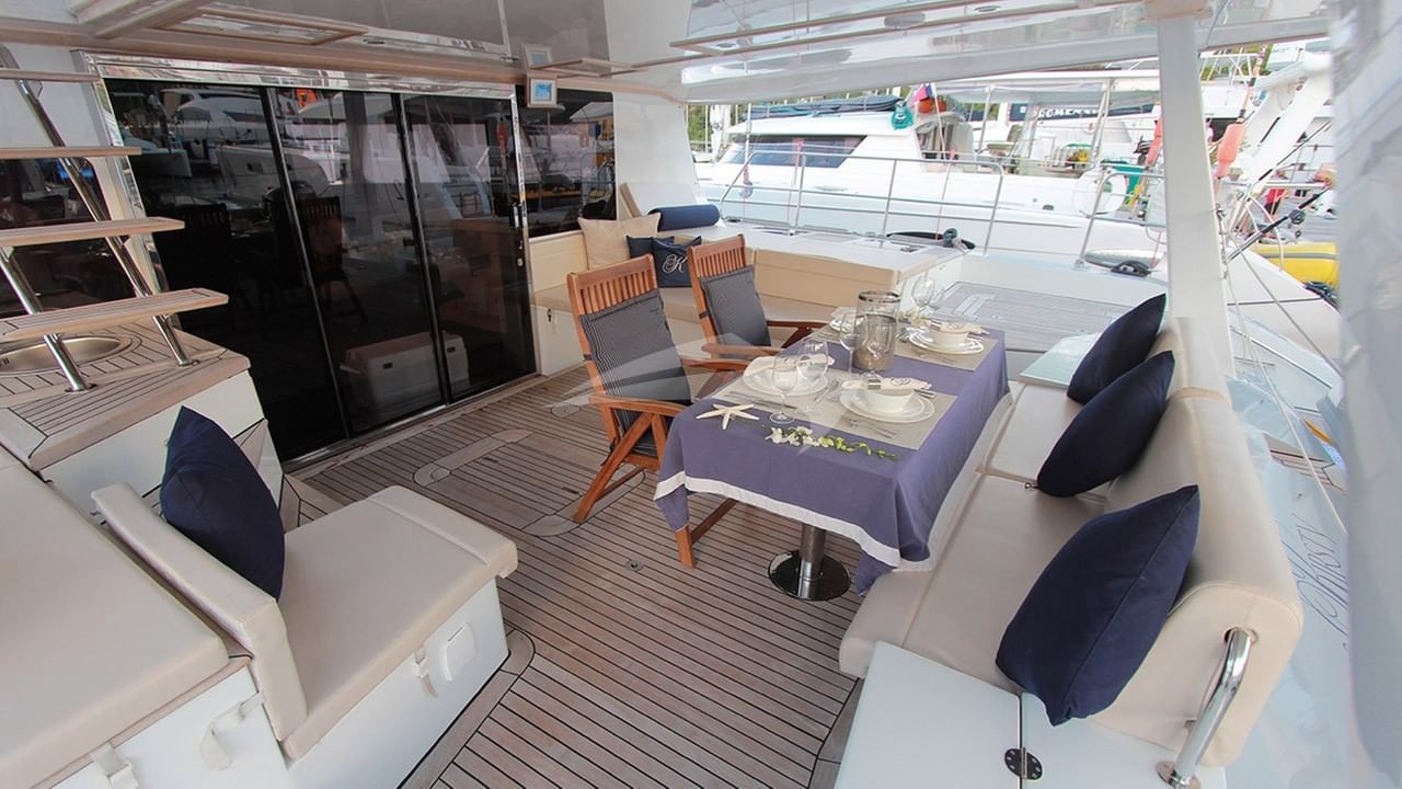 Aft Deck Dining