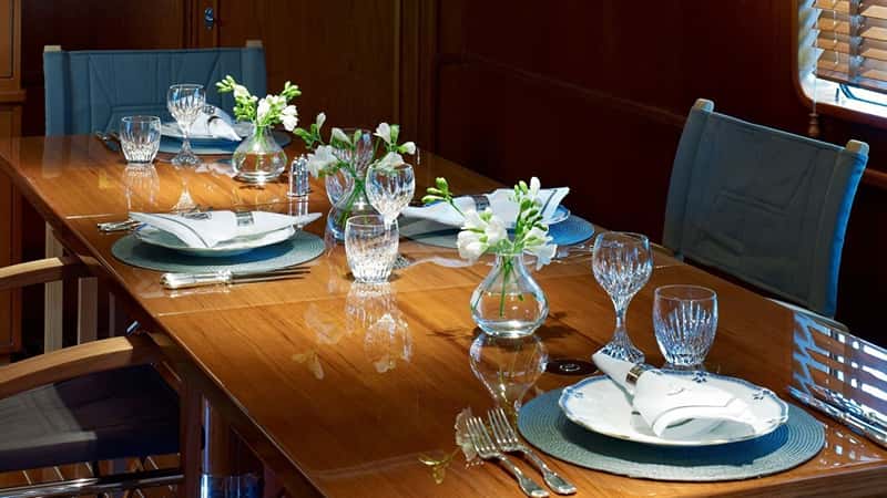 HEAVENLY DAZE 32m motor yacht charter, photo 4