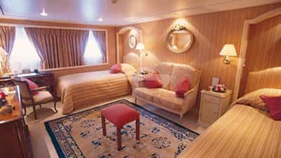 Twin Cabin
