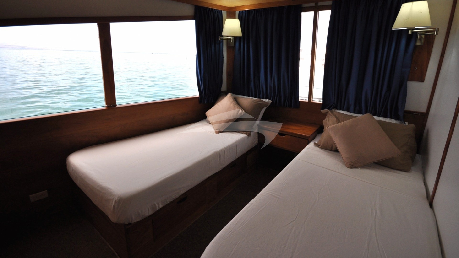 Twin Cabin