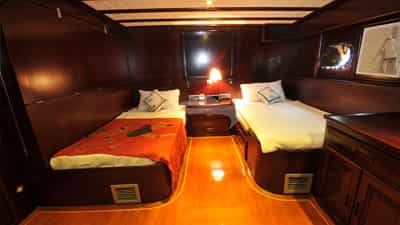 Twin cabin