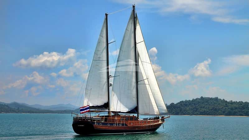 CAPRICORN 1 27m sailing yacht charter