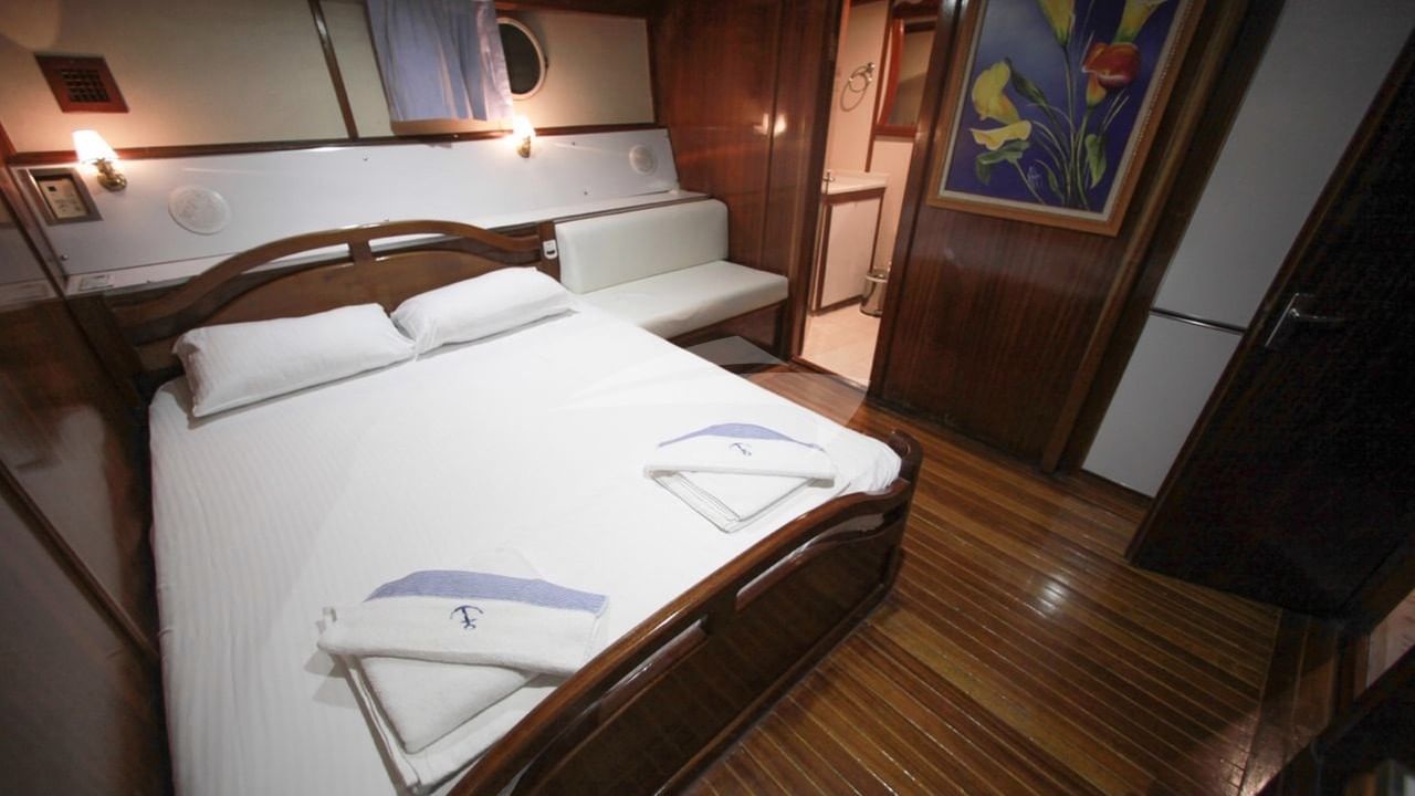 Double Cabin