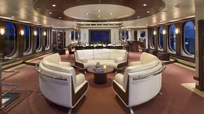MAIN SALON