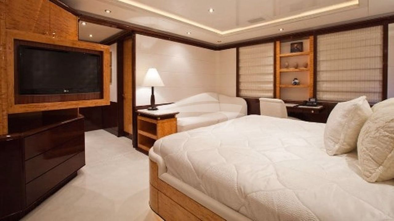 Queen Stateroom Aft Starboard