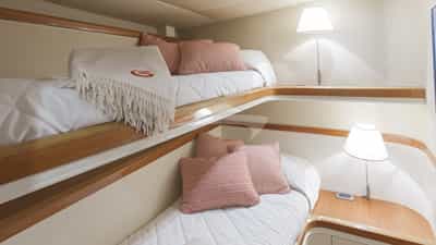 Bunk Guest Cabin
