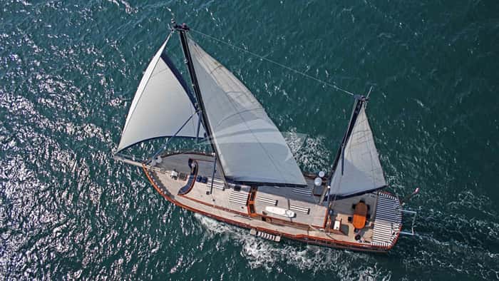 CAPRICORN 1 27m sailing yacht charter, photo 2
