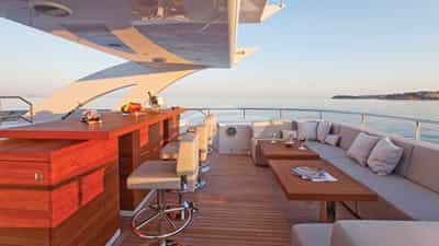 Top Deck
