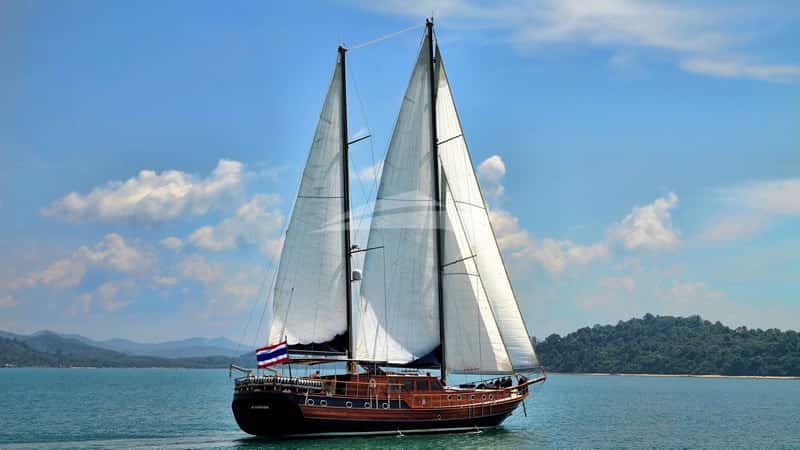 CAPRICORN 1 27m sailing yacht charter, photo 3