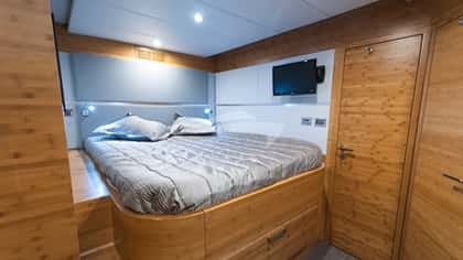SKYLARK 21m motor yacht charter, photo 8