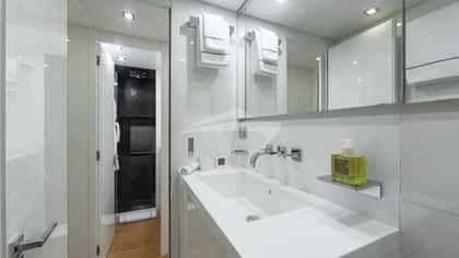 VENTURE 31m motor yacht charter, photo 11